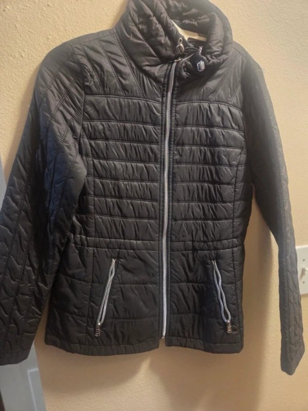 GUESS Women's Jacket - Picture 4 of 4